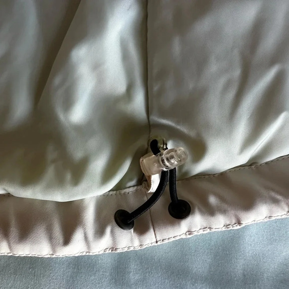 Columbia Down Feather Puffer Vest Women's Ivory Zip Pockets Outdoor. Sz: M. - Picture 12 of 13